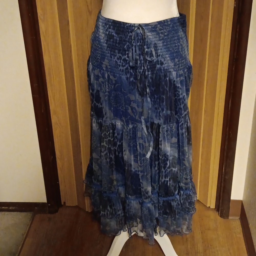 LAPIS BLUE SKIRT